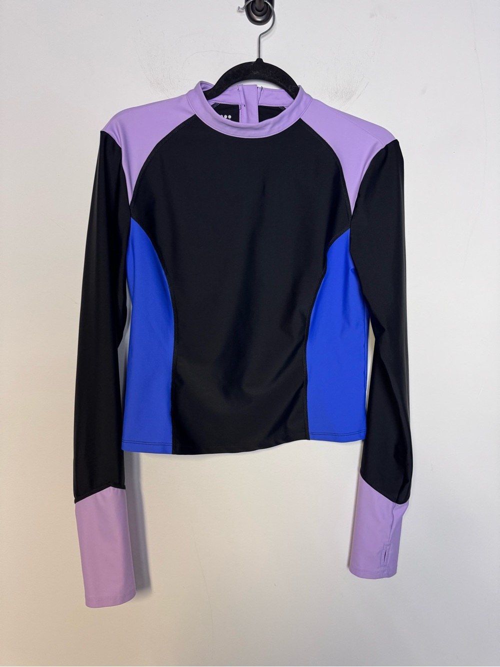 Title Nine Montera Rashguard - Picture 4 of 8